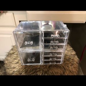makeup/jewelry/accessories stand